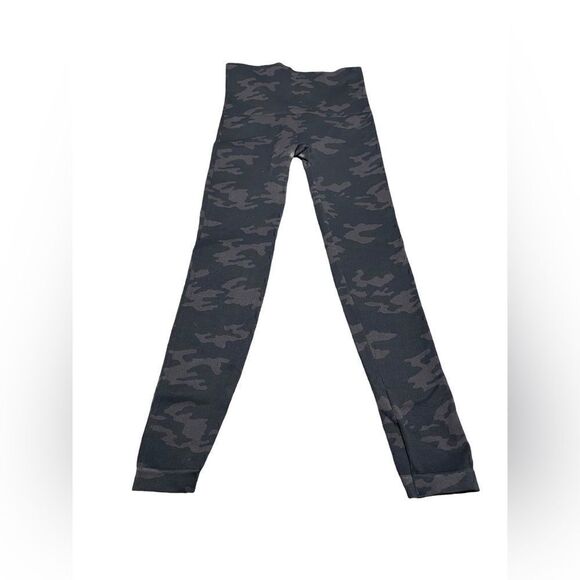 SPANX CAMO look at me now Large - Picture 4 of 11